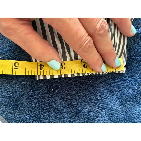 Mellowday Off‎ the shoulder blouse Size Medium (J3) - Picture 12 of 13